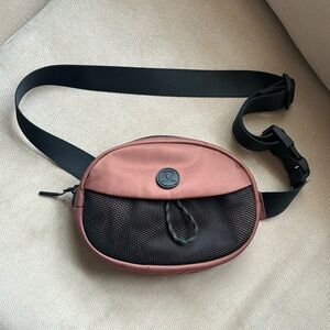 lululemon belt bag